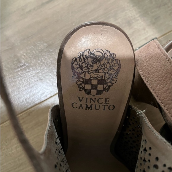 Brown/Taupe Like New Vince Camuto High Heel Sandal - Picture 2 of 3